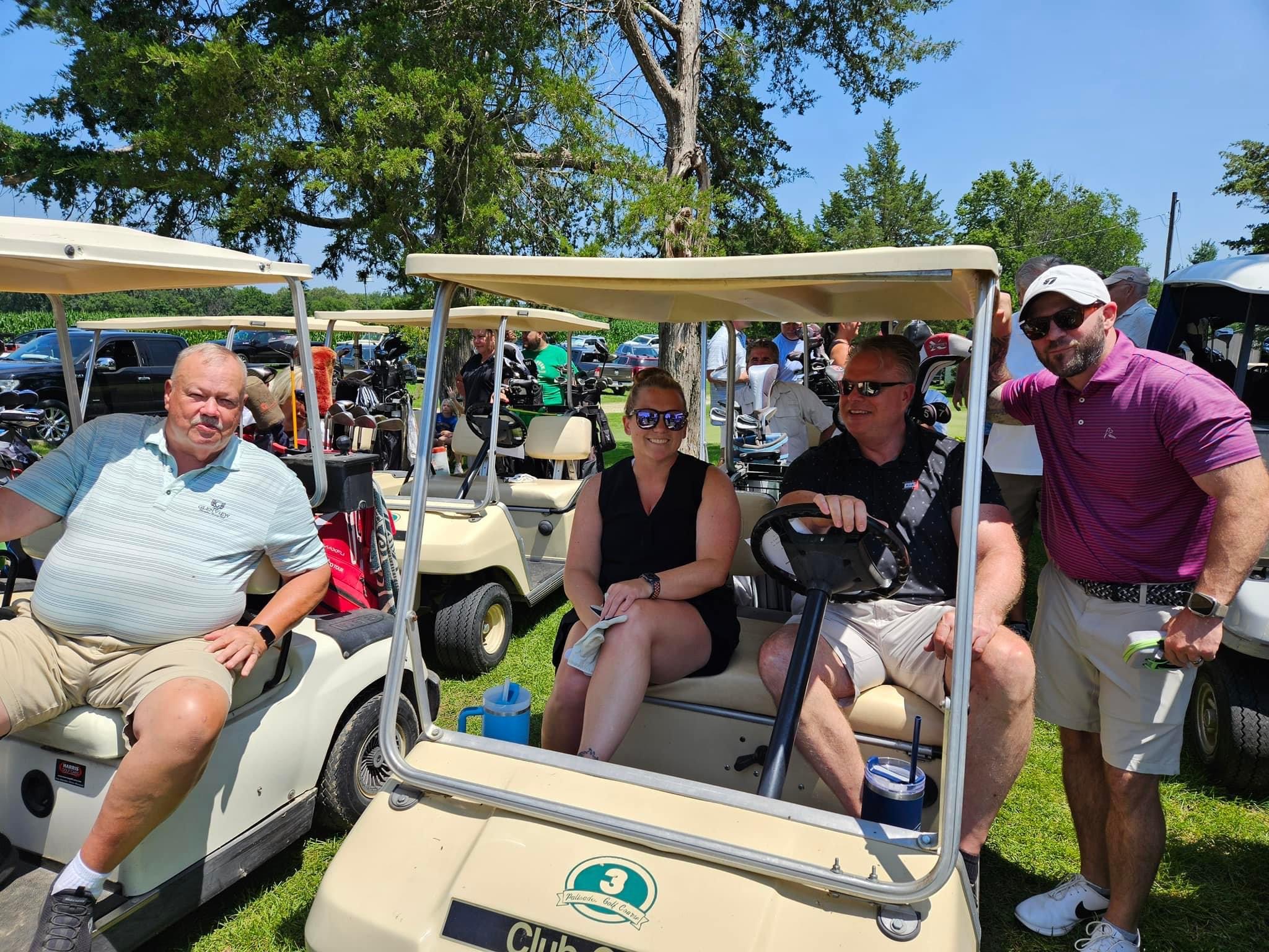 Group of golfers at the YMCA Outing